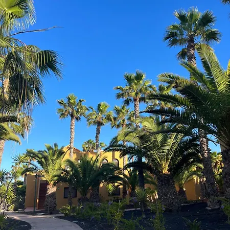Casa De Leon Corralejo